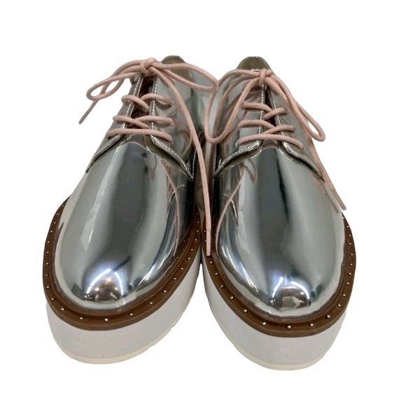 Chinese Laundry silver mirror lace up oxford - Picture 3 of 5